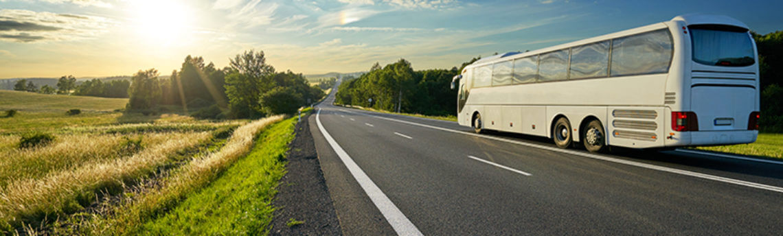 5 Advantages of Renting a Bus for Your Next Trip